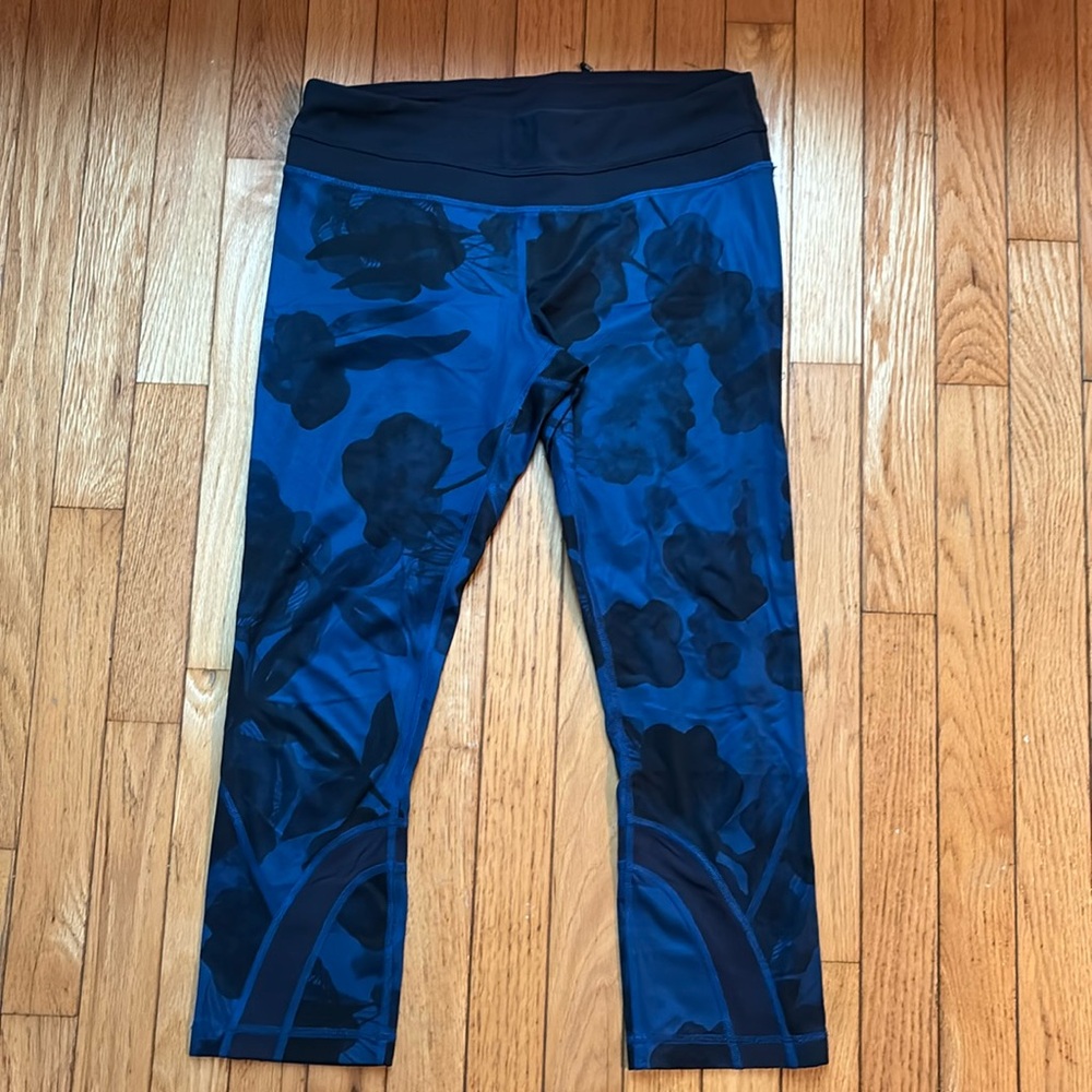 Lululemon cropped leggings